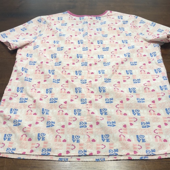 Scrubs by Nick & Sarah Top Small - Picture 12 of 12